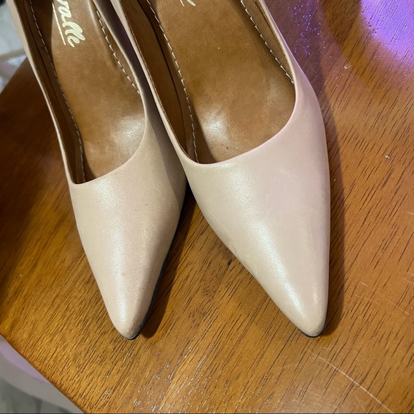 L’intervalle nude pointed toe heel shoes. Size 6 - Picture 5 of 8